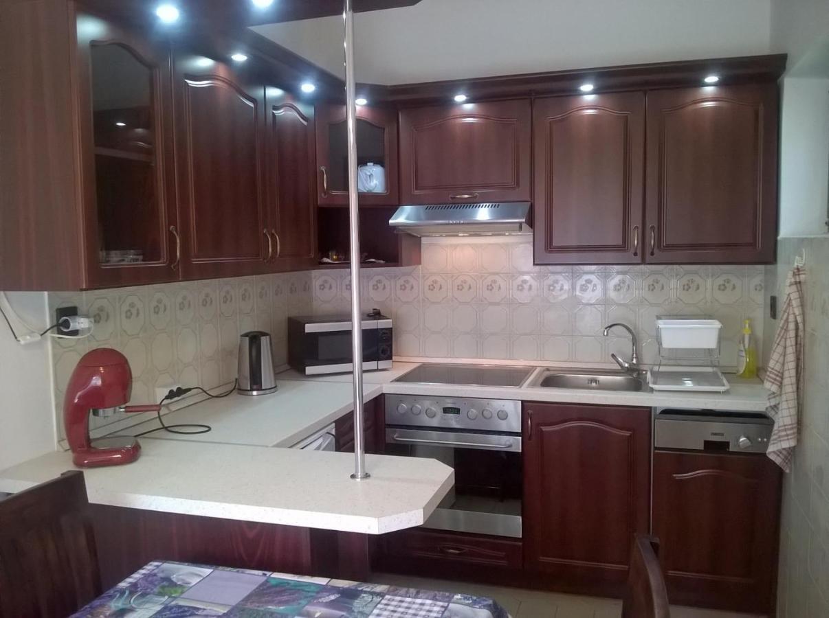 Zenith Apartman 加尔多尼 外观 照片